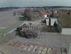 Vjezd do obce ze severu