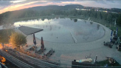 Koupací jezero