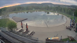 Koupací jezero