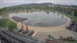 Koupací jezero