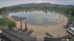 Koupací jezero