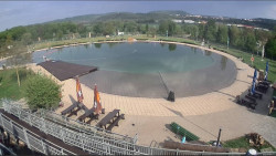 Koupací jezero