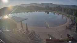 Koupací jezero
