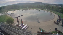 Koupací jezero