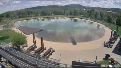 Koupací jezero