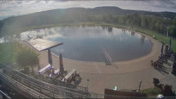 Koupací jezero