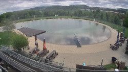 Koupací jezero