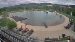 Koupací jezero