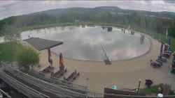 Koupací jezero