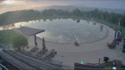 Koupací jezero