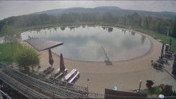 Koupací jezero