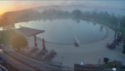 Koupací jezero