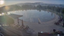 Koupací jezero