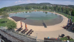 Koupací jezero