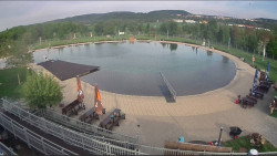 Koupací jezero