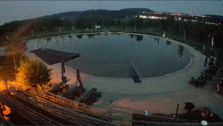 Koupací jezero