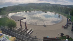 Koupací jezero