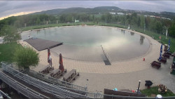 Koupací jezero