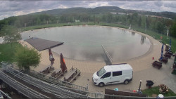 Koupací jezero