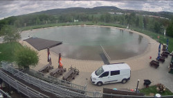 Koupací jezero