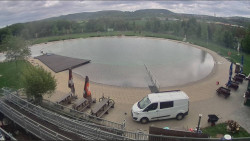 Koupací jezero