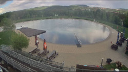 Koupací jezero