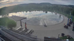 Koupací jezero