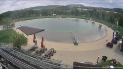 Koupací jezero