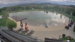 Koupací jezero