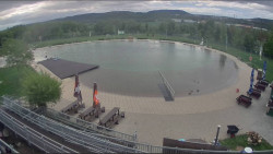 Koupací jezero
