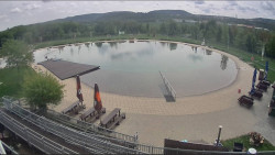 Koupací jezero