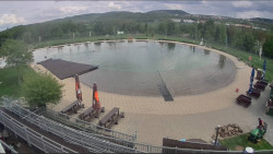Koupací jezero