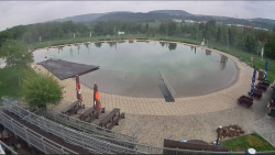 Koupací jezero