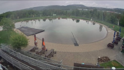 Koupací jezero