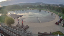 Koupací jezero