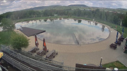 Koupací jezero