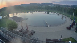 Koupací jezero