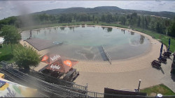 Koupací jezero