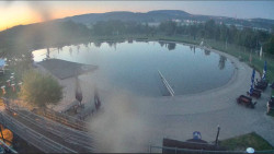 Koupací jezero