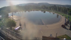 Koupací jezero
