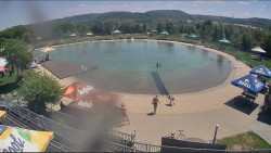 Koupací jezero