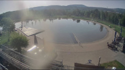 Koupací jezero