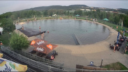 Koupací jezero