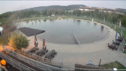 Koupací jezero