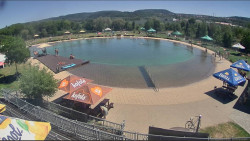 Koupací jezero