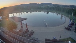 Koupací jezero