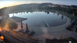 Koupací jezero