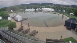 Koupací jezero