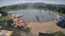Koupací jezero