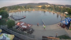 Koupací jezero